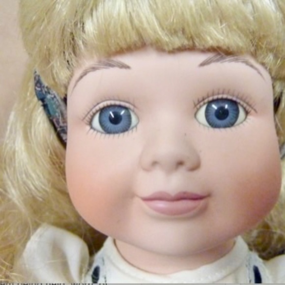 🎁 SALE 17" Vintage Porcelain Doll, Lace Paisley dress, bloomers, 2 Metal Stands - Picture 2 of 11